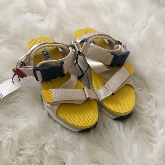 COLORBLOCK SANDALS